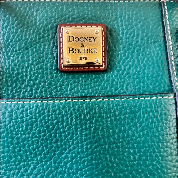 Dooney & Bourke Green Pebbled Leather Shoulder Bag - Picture 8 of 8